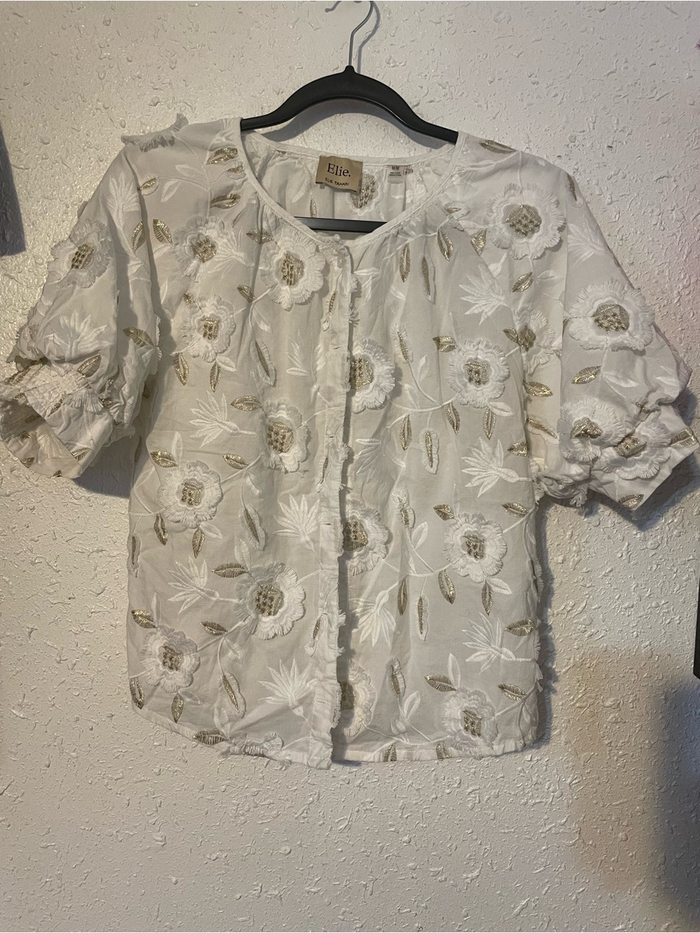 Elie Tahari White Floral Embroidered Puff-Sleeve Blouse with Gold Accents